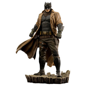 Soška Iron Studios DC: Zack Snyder's Justice League - Knightmare Batman Art Scale 1/10